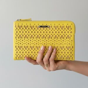 Stella & Dot "Hello Gorgeous" Double Clutch Yellow